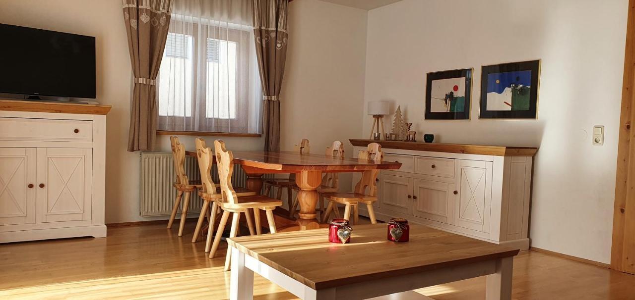 Ferienhaus Michael บาด ไคลน์เคิร์ชไฮม์ ภายนอก รูปภาพ